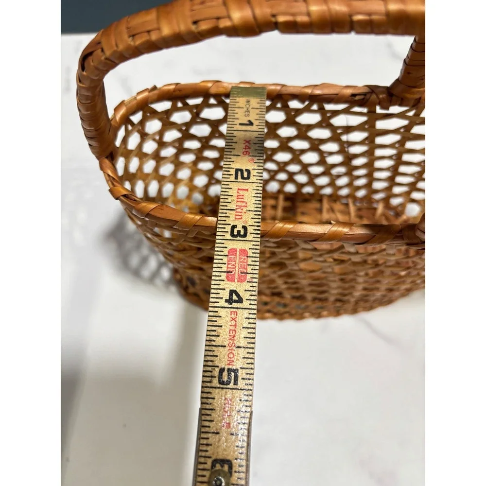 Vintage Wicker Wine Bottle Cradle Holder Woven Rattan Pourer Basket with Handle